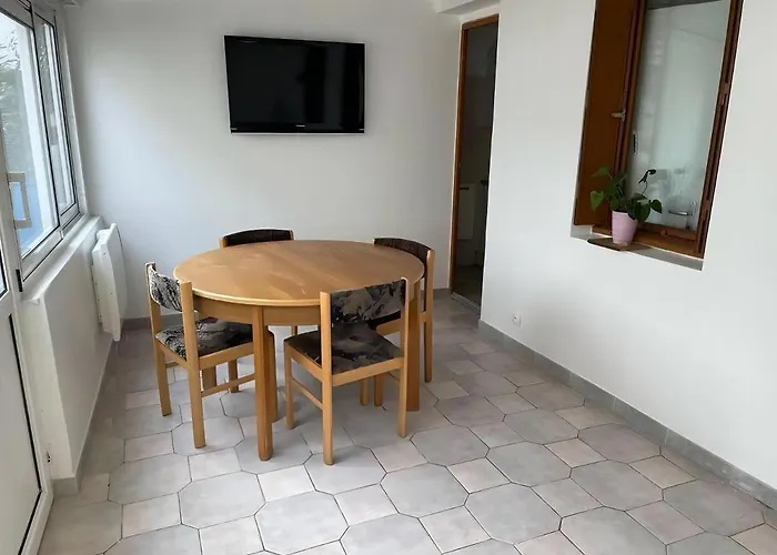 Maison Deux Pieces Tout Confort